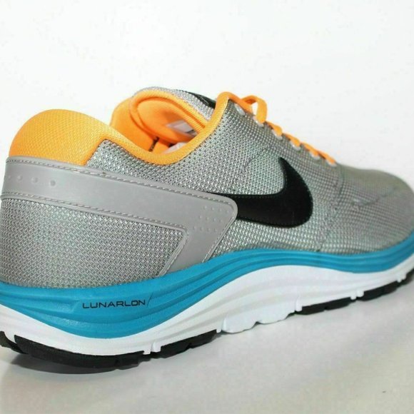 Athletic_Shoes